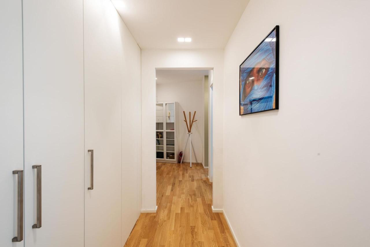 Spacious & Comfortable Apartment In Duomo By Easylife Milano Eksteriør billede